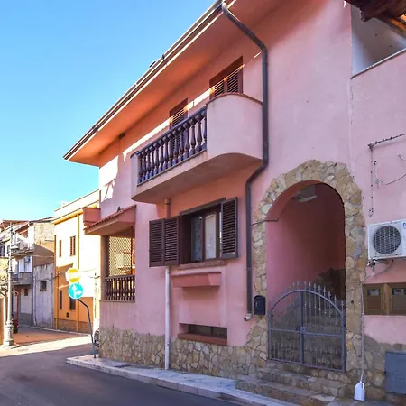 4 Bedroom Stunning In Casa vacanze Trappeto (Sicily)