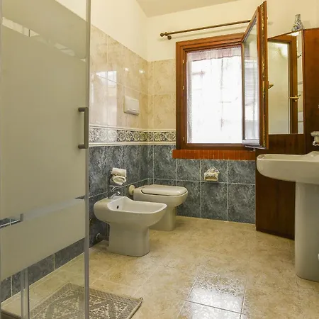 4 Bedroom Stunning In