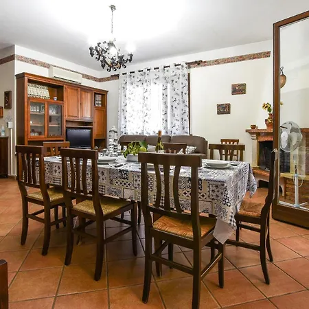 4 Bedroom Stunning In Trappeto (Sicily)