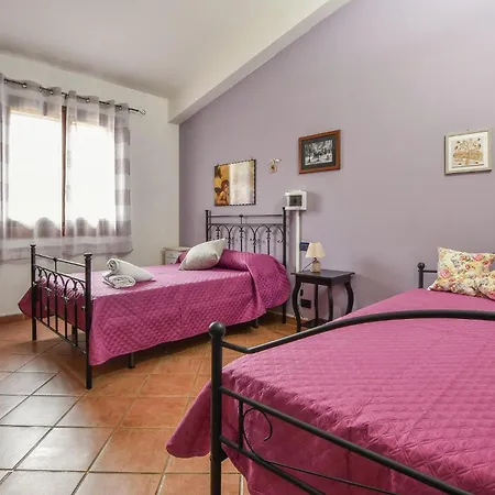 4 Bedroom Stunning In Trappeto (Sicily)